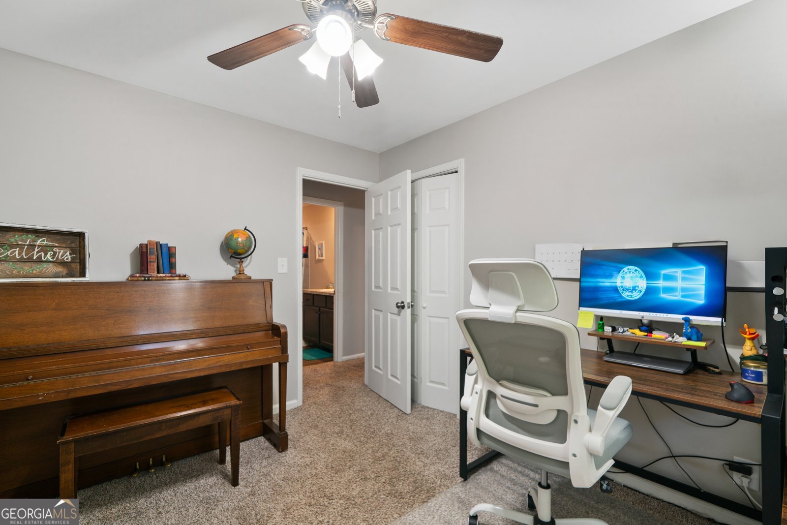 203 Needlecrest Drive Gray - 33