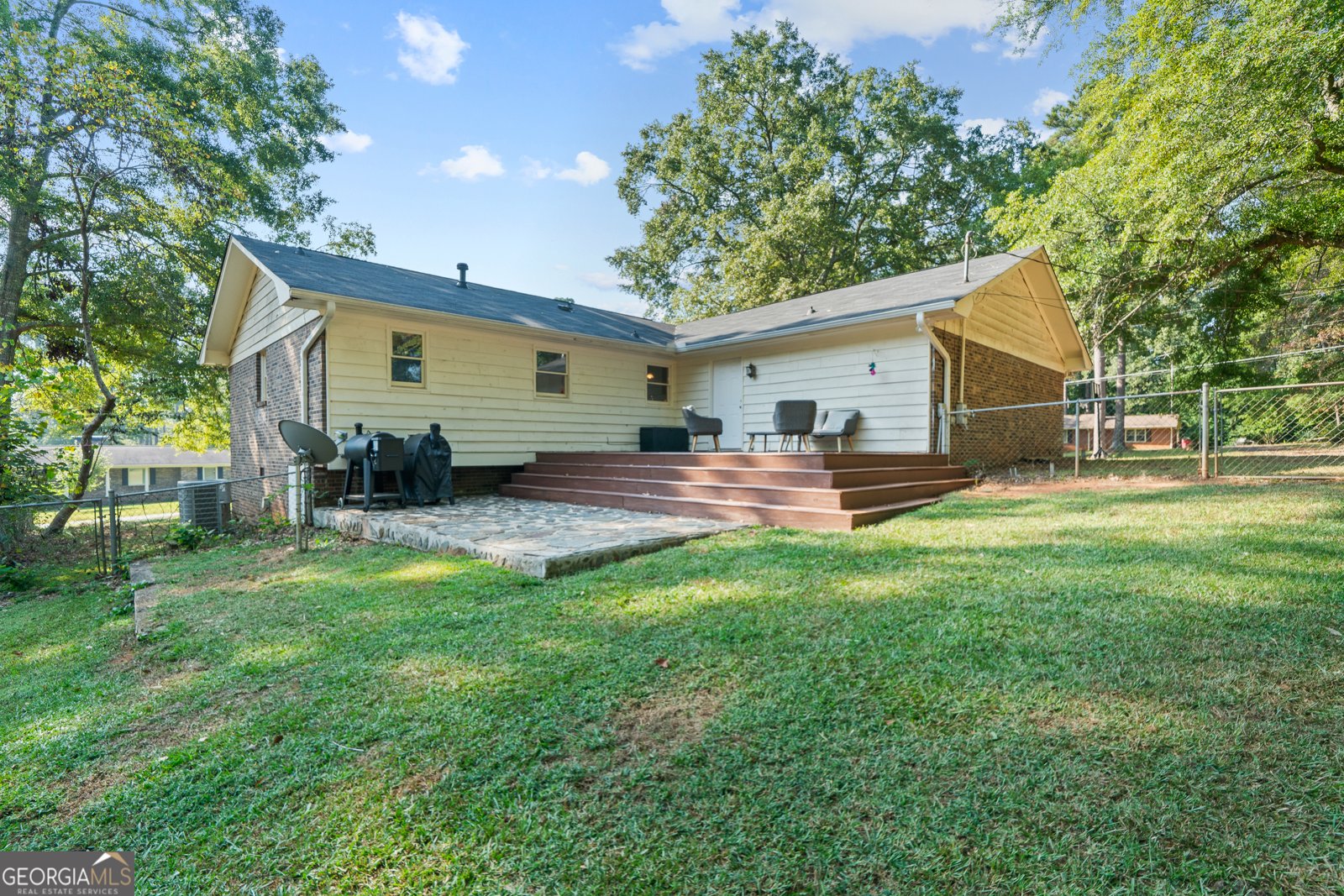 203 Needlecrest Drive Gray - 7