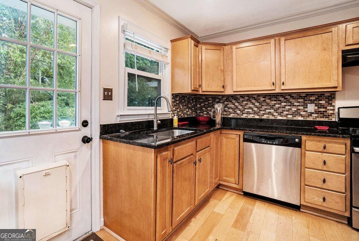 811 Scott Circle Decatur - 4