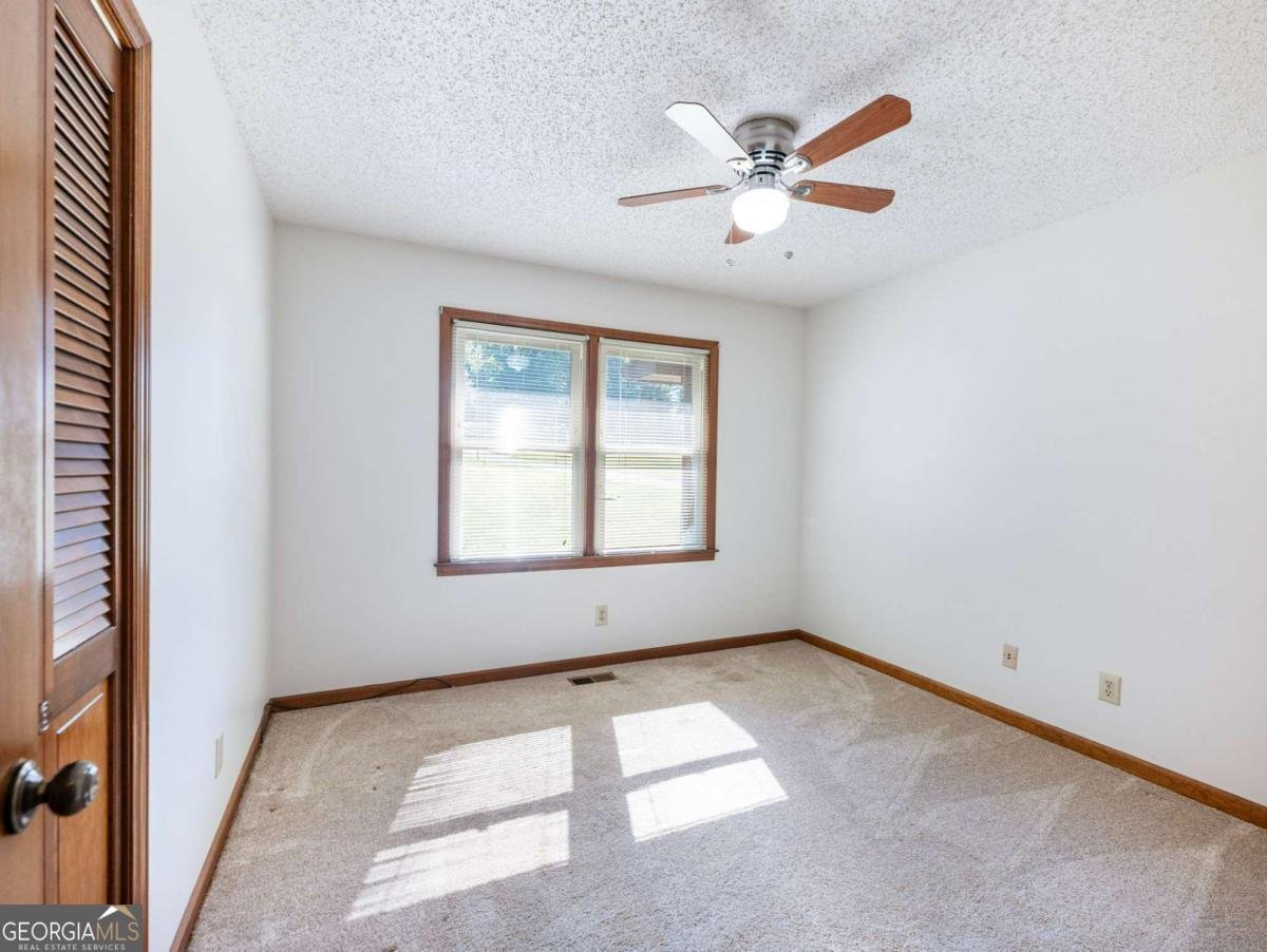 3927 Mount Vernon Road Gainesville - 19