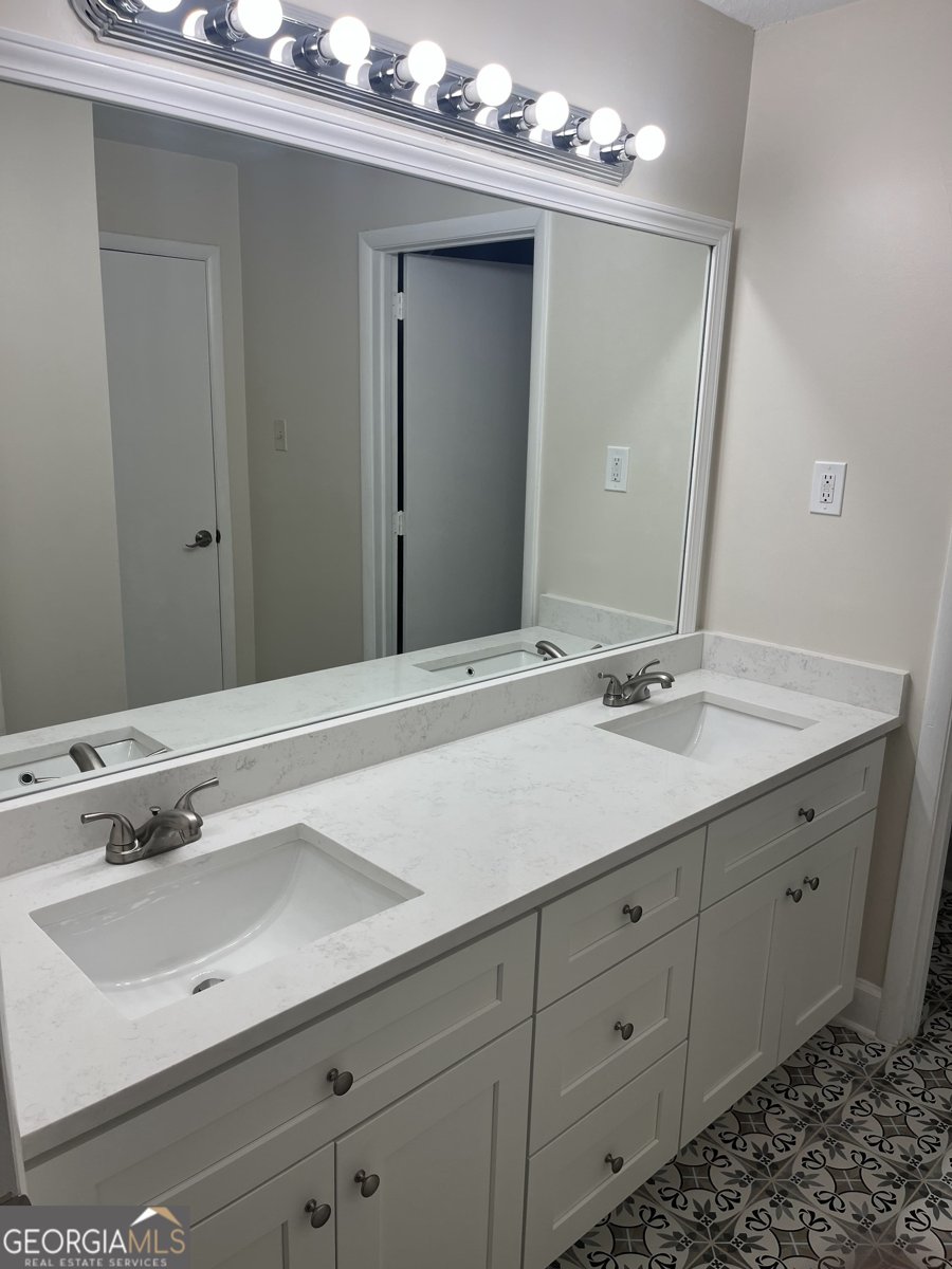 885 Granite Springs Lane Stone Mountain - 13