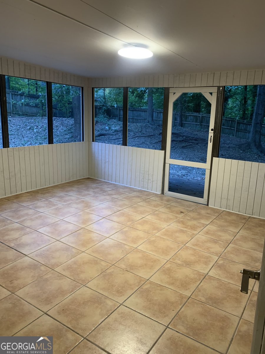 885 Granite Springs Lane Stone Mountain - 20