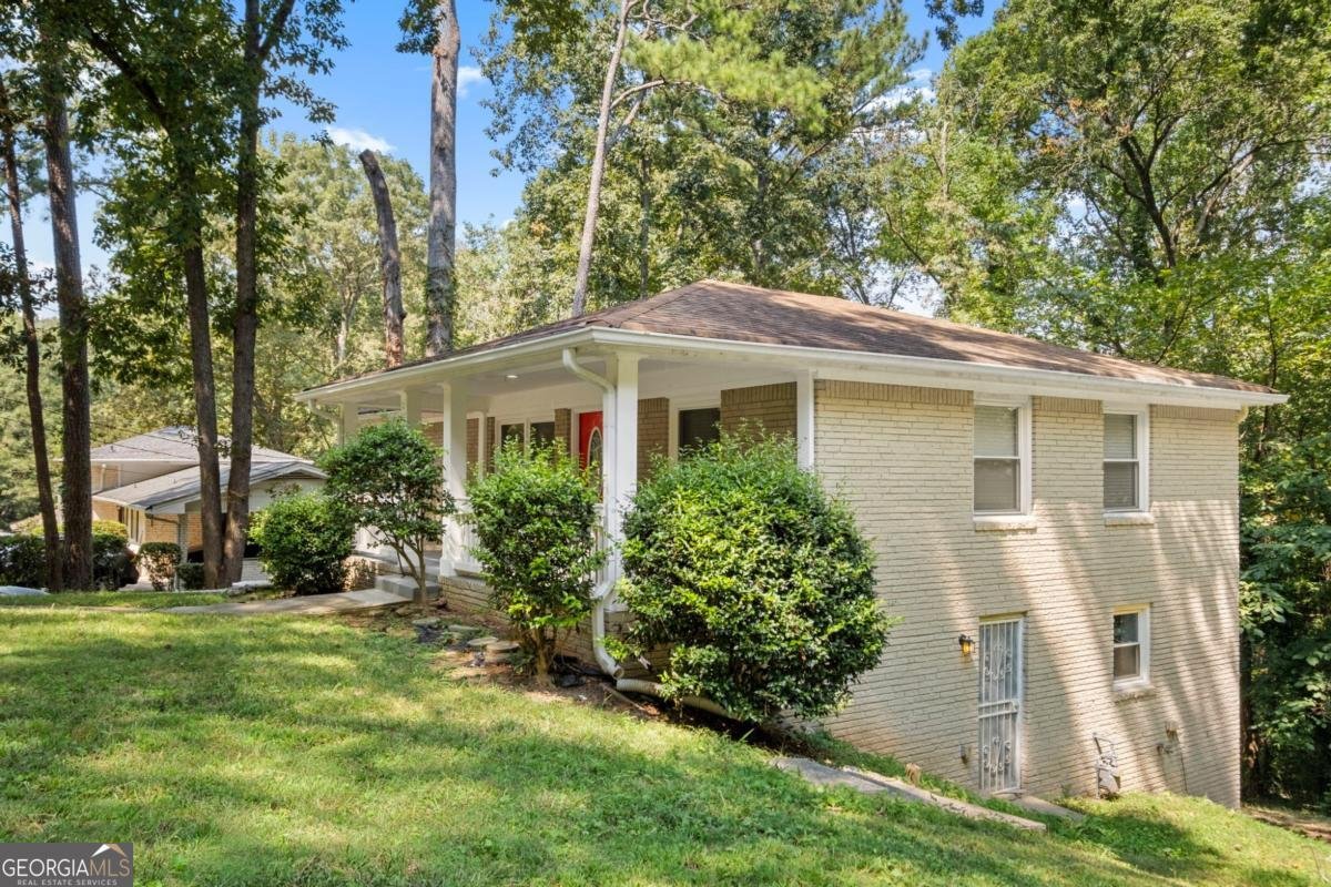 479 Larchmont Circle Atlanta - 27