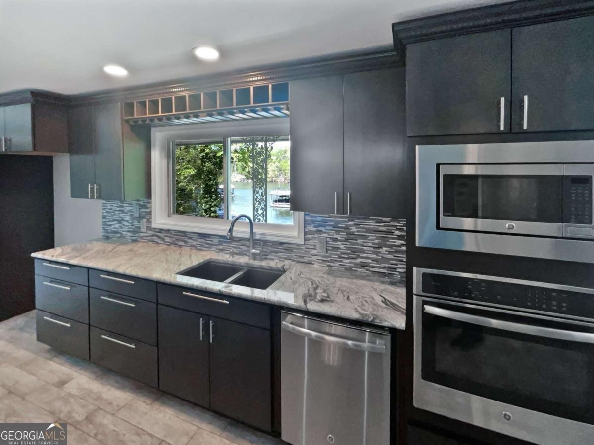 6095 Blackberry Lane Buford - 6