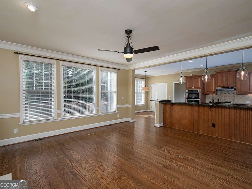 6089 Queens River Drive Mableton - 2