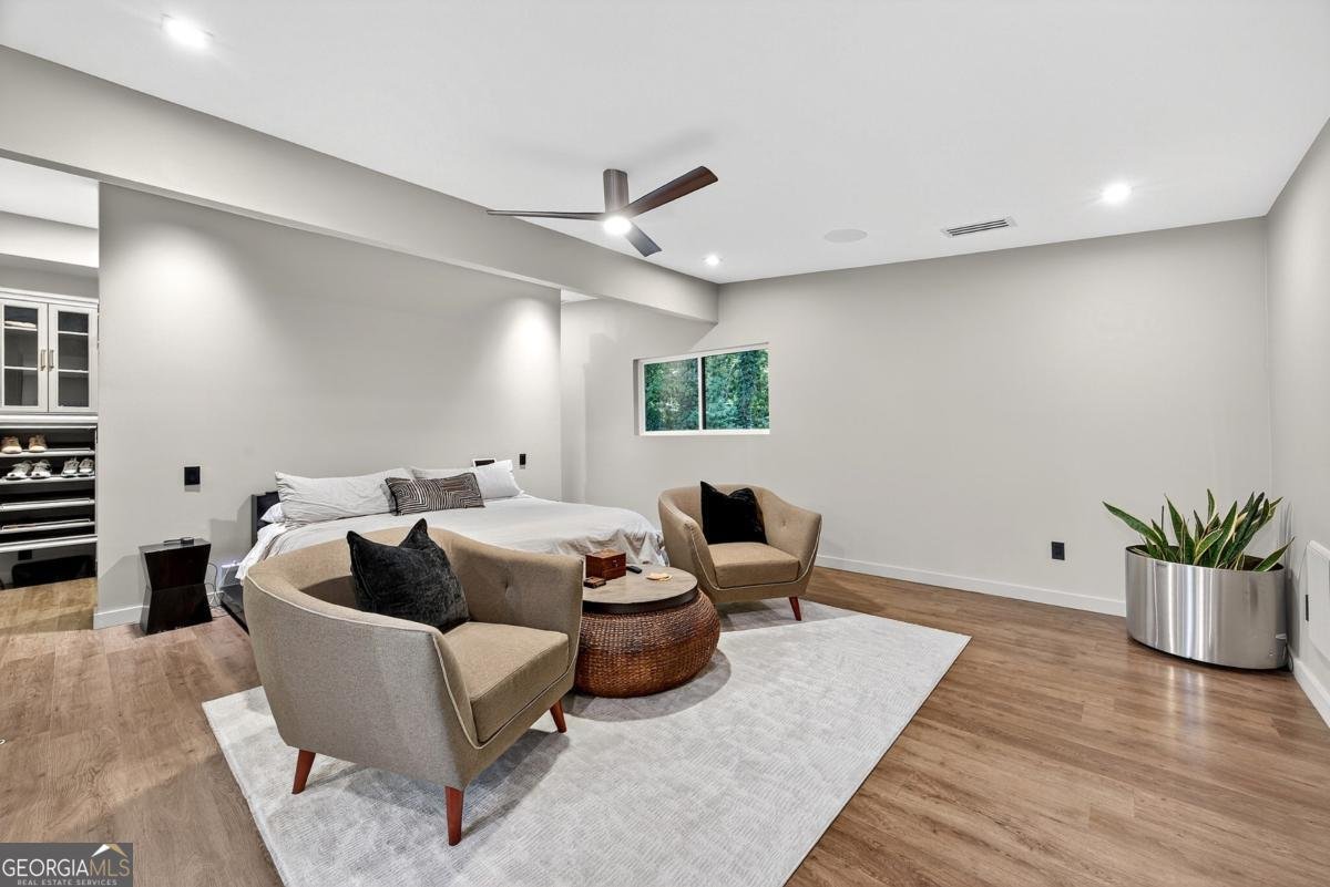 4144 FLINTLOCK Road Atlanta - 22