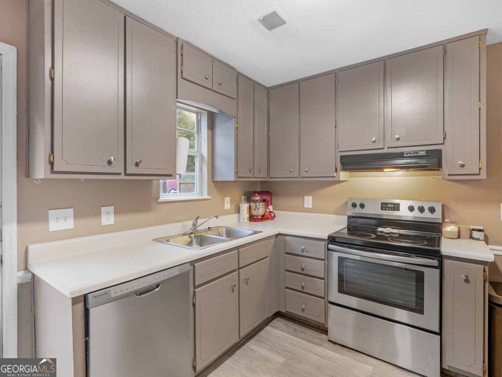 203 Pine Street Zebulon - 9