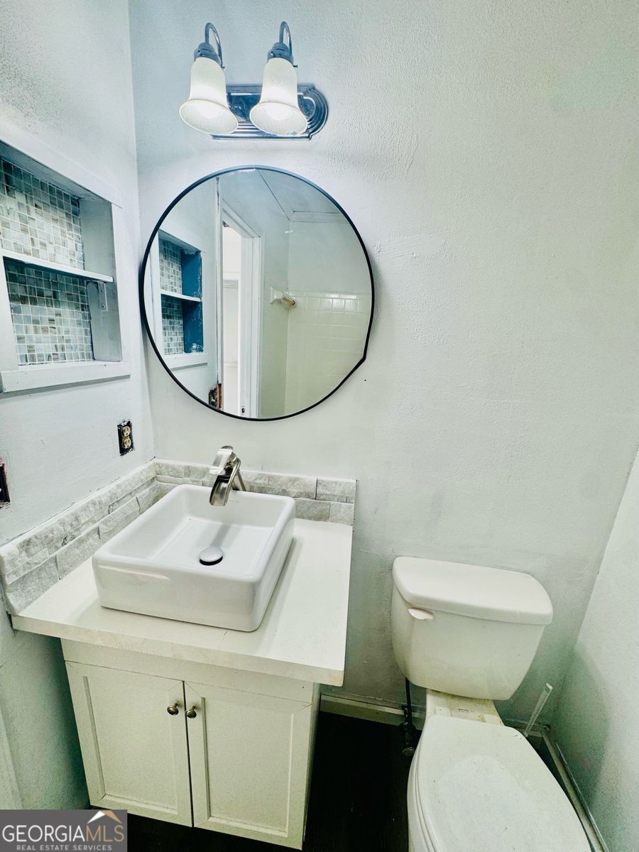 1520 STONELEIGH Stone Mountain - 17