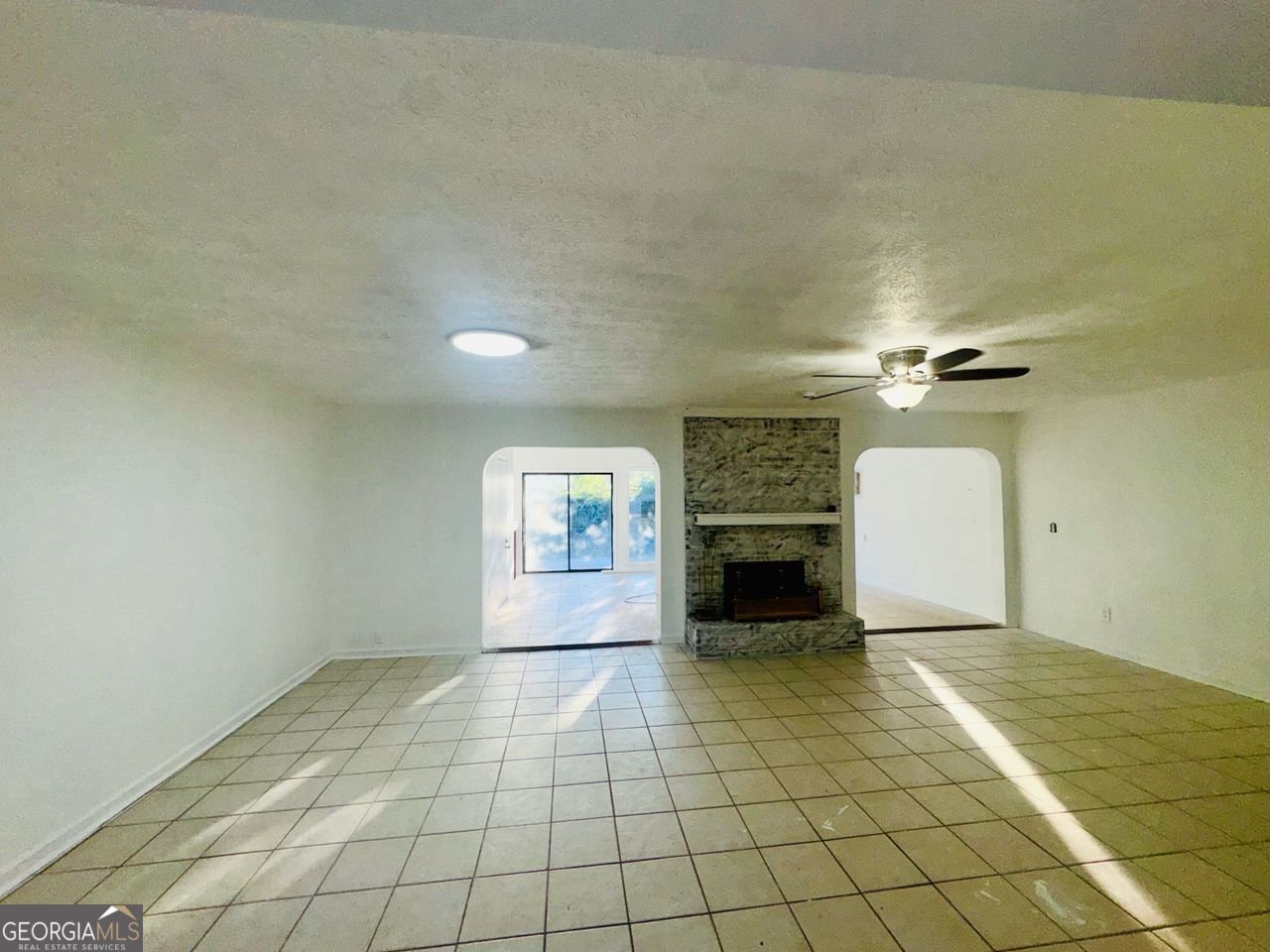 1520 STONELEIGH Stone Mountain - 19