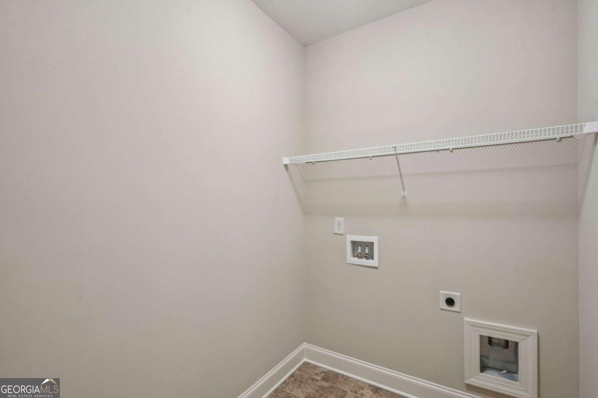 175 Larkton Lane Grayson - 23