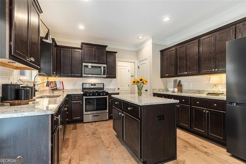 463 TOM AVERY Drive Ball Ground - 11