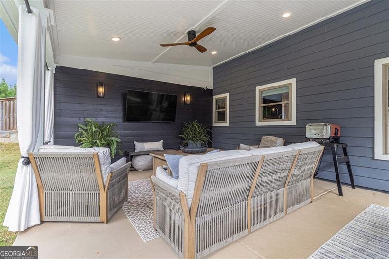 463 TOM AVERY Drive Ball Ground - 22