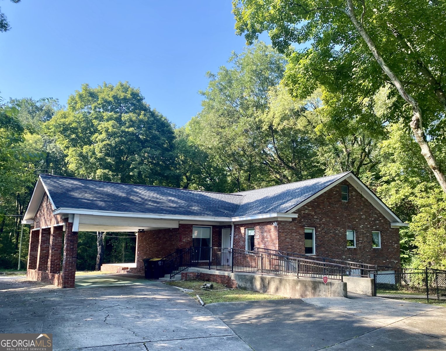 4 Colonial Drive Rome - 1