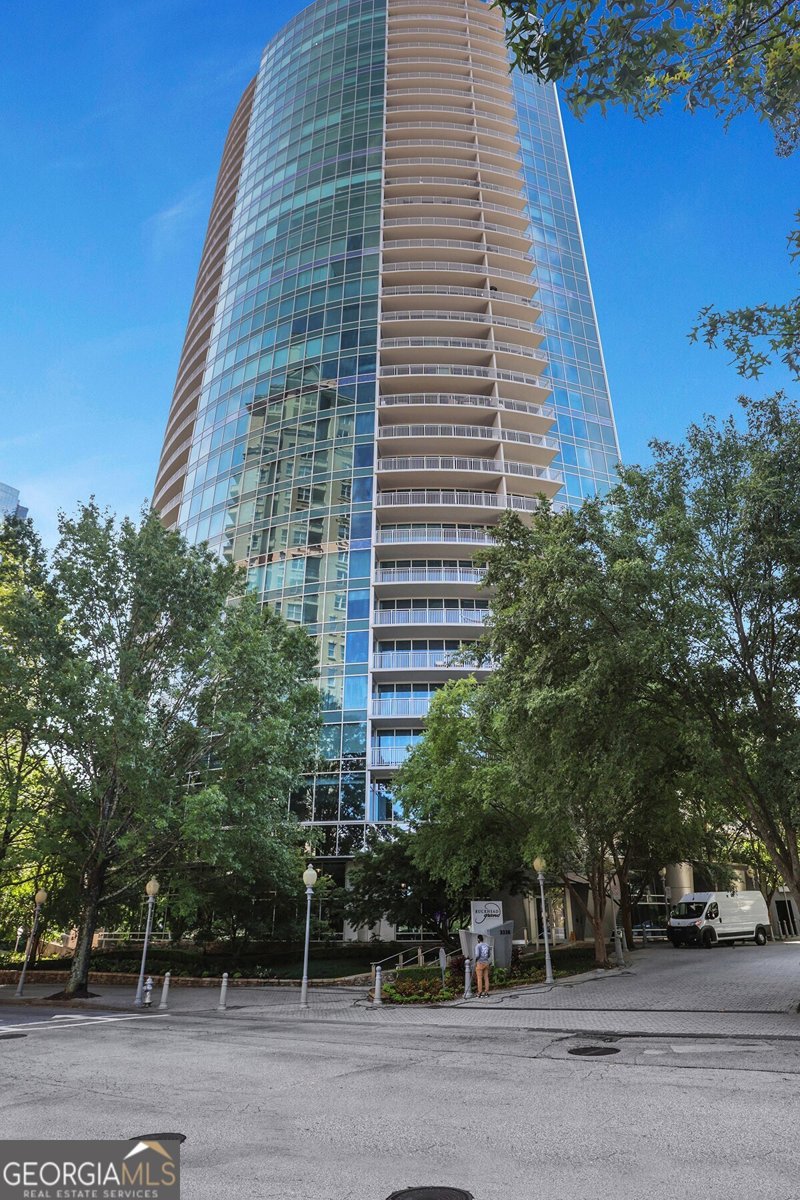 3338 Peachtree Road Atlanta - 23