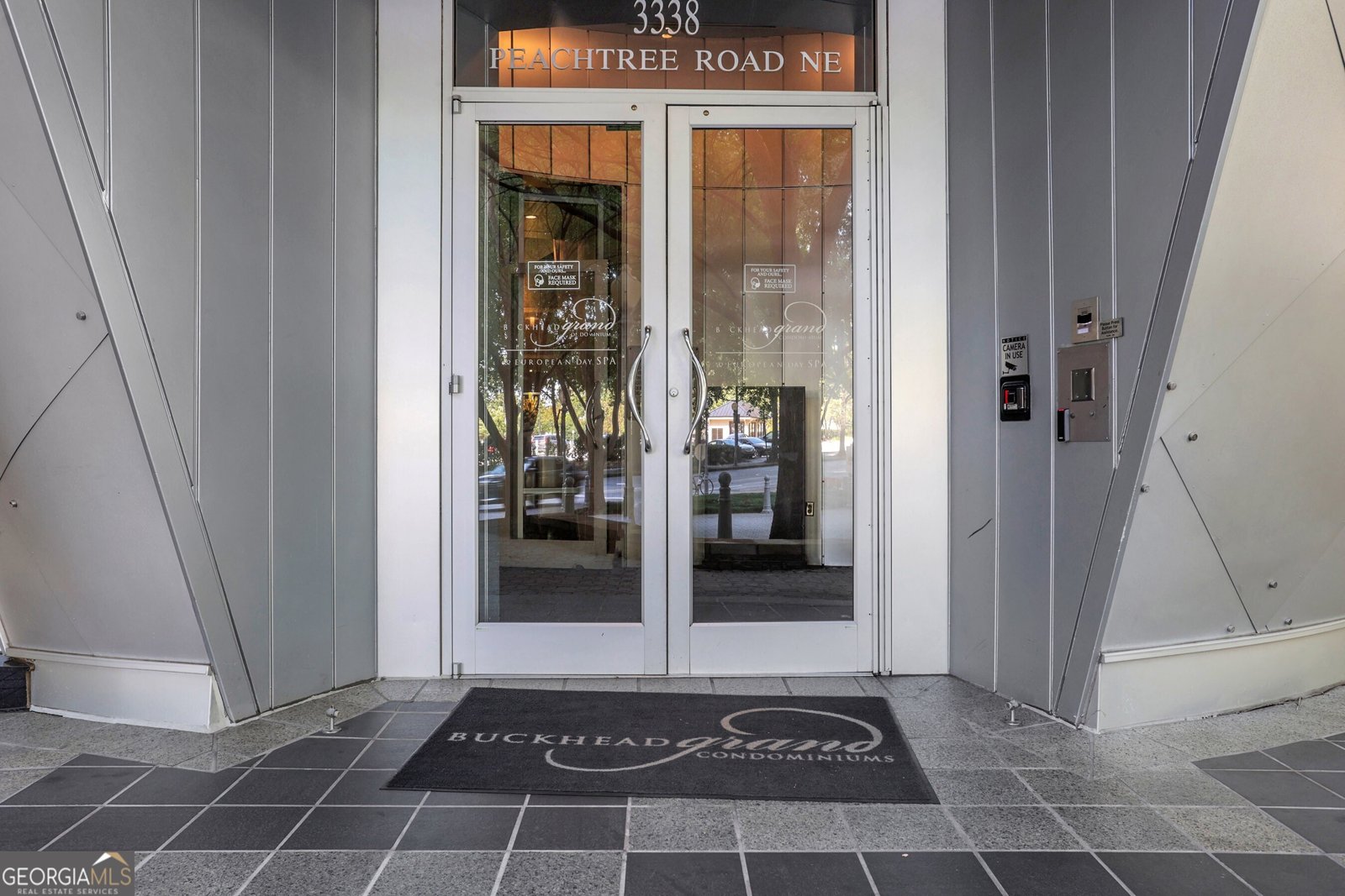 3338 Peachtree Road Atlanta - 24
