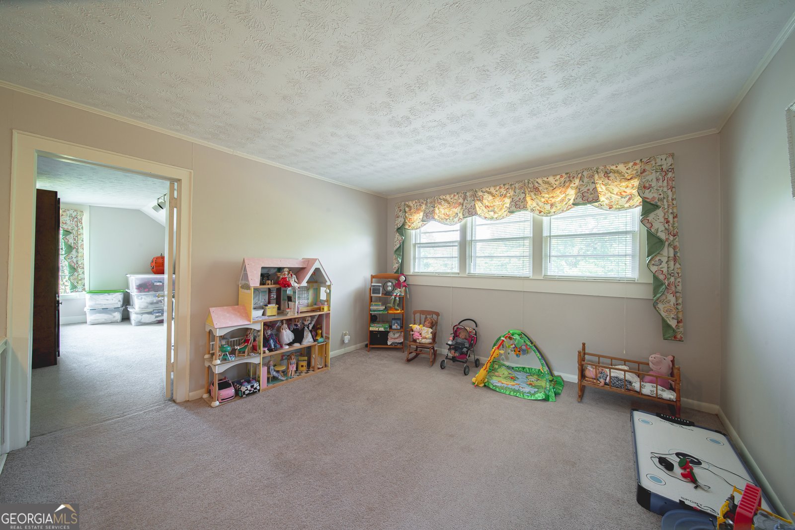 333 Shoemaker Road West Point - 48