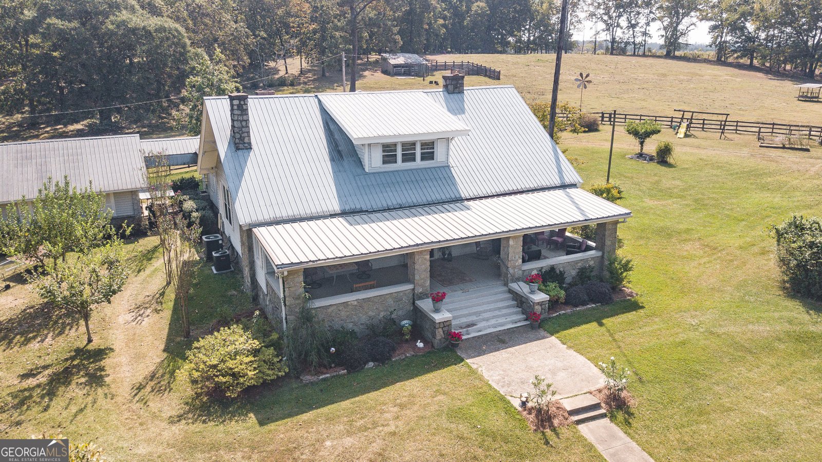 333 Shoemaker Road West Point - 77