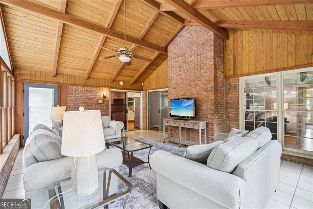 5662 Queensborough Drive Atlanta - 23