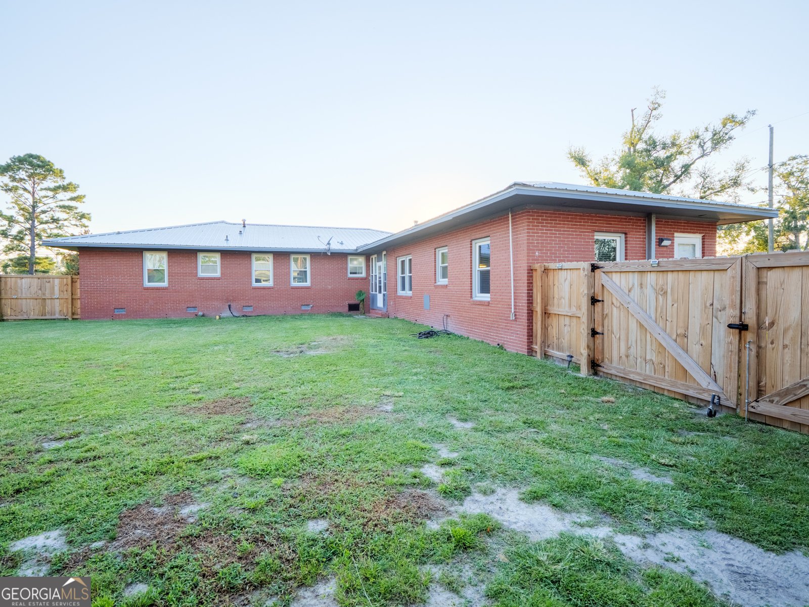 2469 Loch Laurel Rd Valdosta - 32