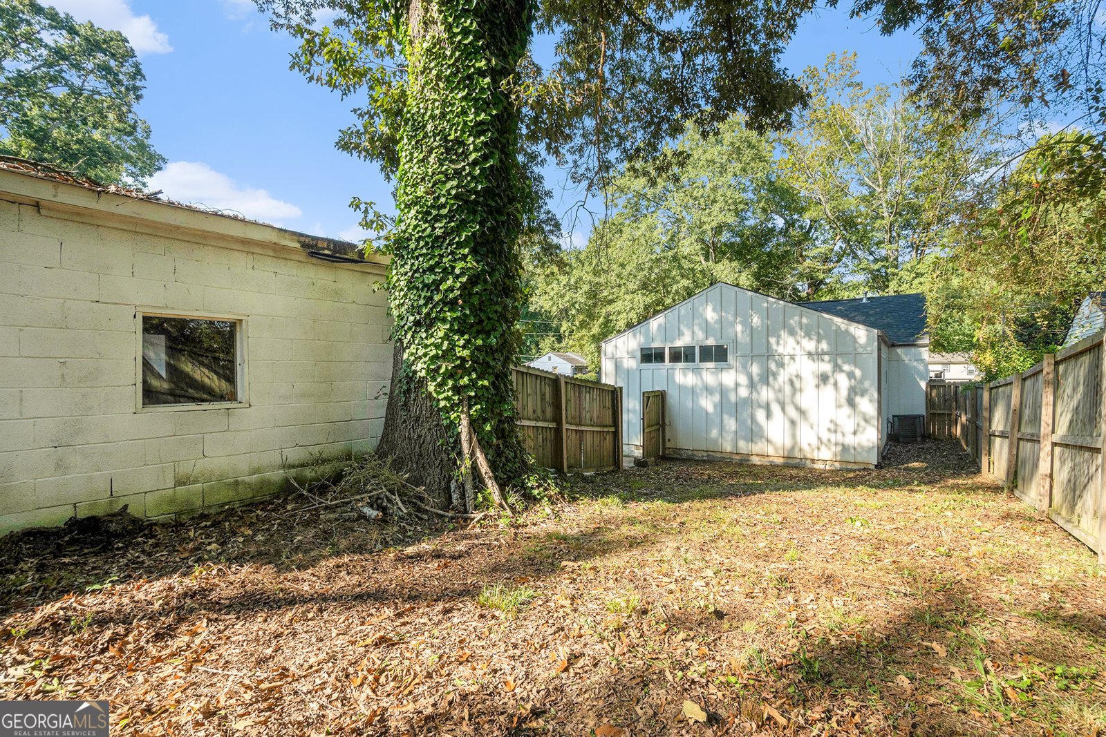 671 Center Hill Avenue Atlanta - 13