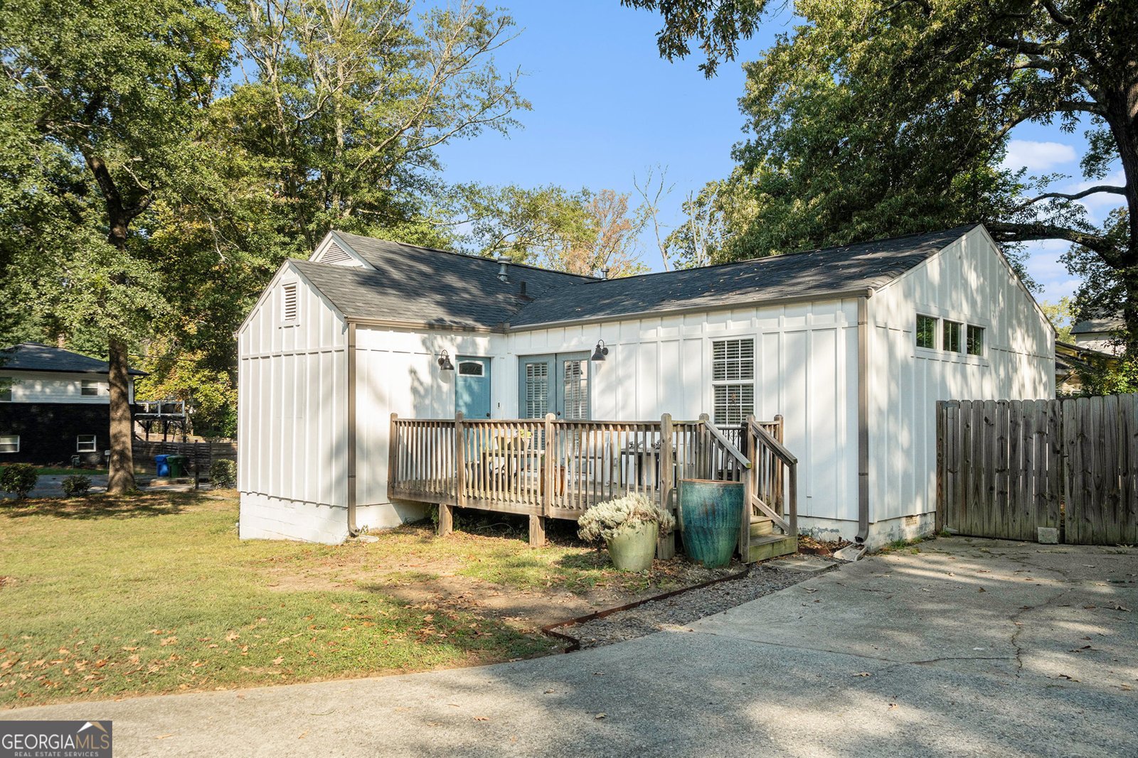 671 Center Hill Avenue Atlanta - 15