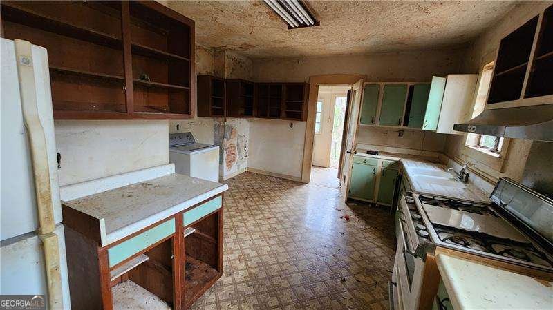 1687 NEELY Avenue Atlanta - 10