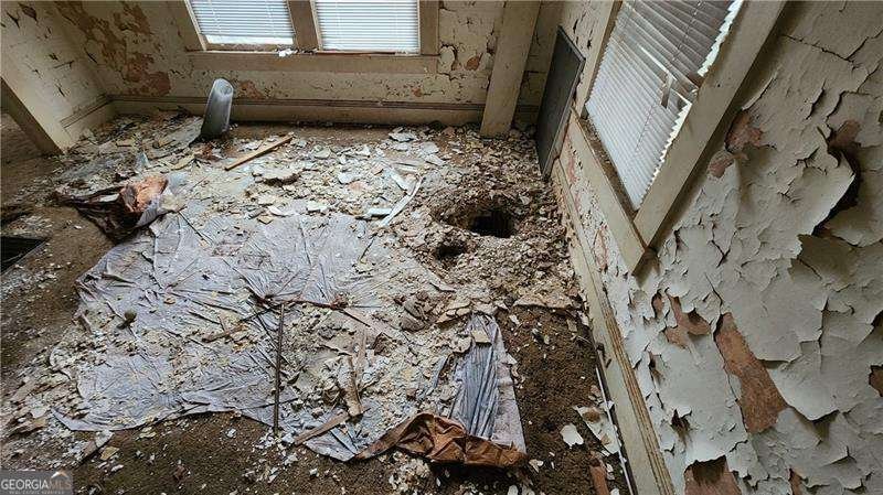 1687 NEELY Avenue Atlanta - 23