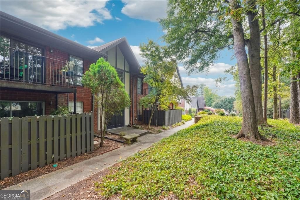 6851 Roswell Road Atlanta - 25