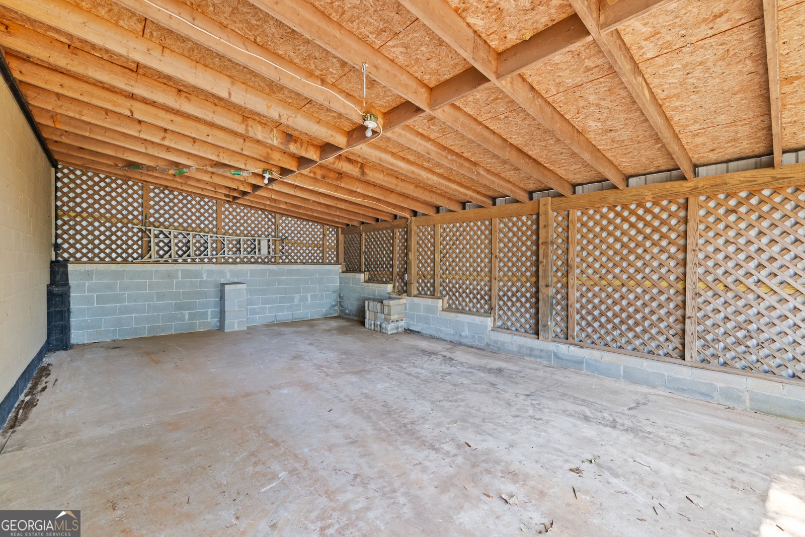 1631 ARROWHEAD Road Greensboro - 23