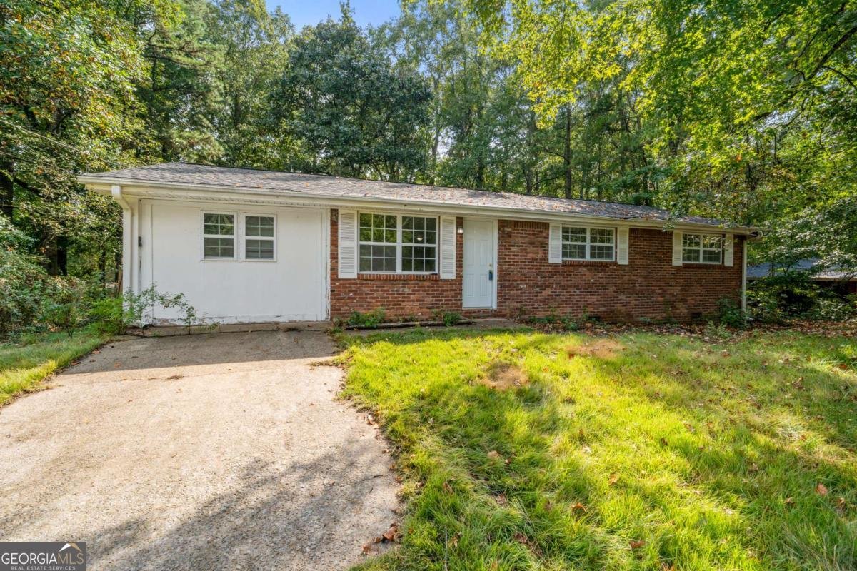 4975 Springbrook Drive Douglasville - 1