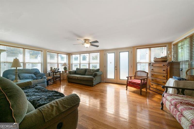 254 Girard Avenue Cedartown - 11
