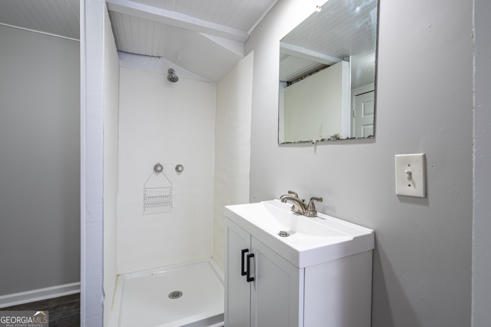 7 Raymond Avenue Rome - 6