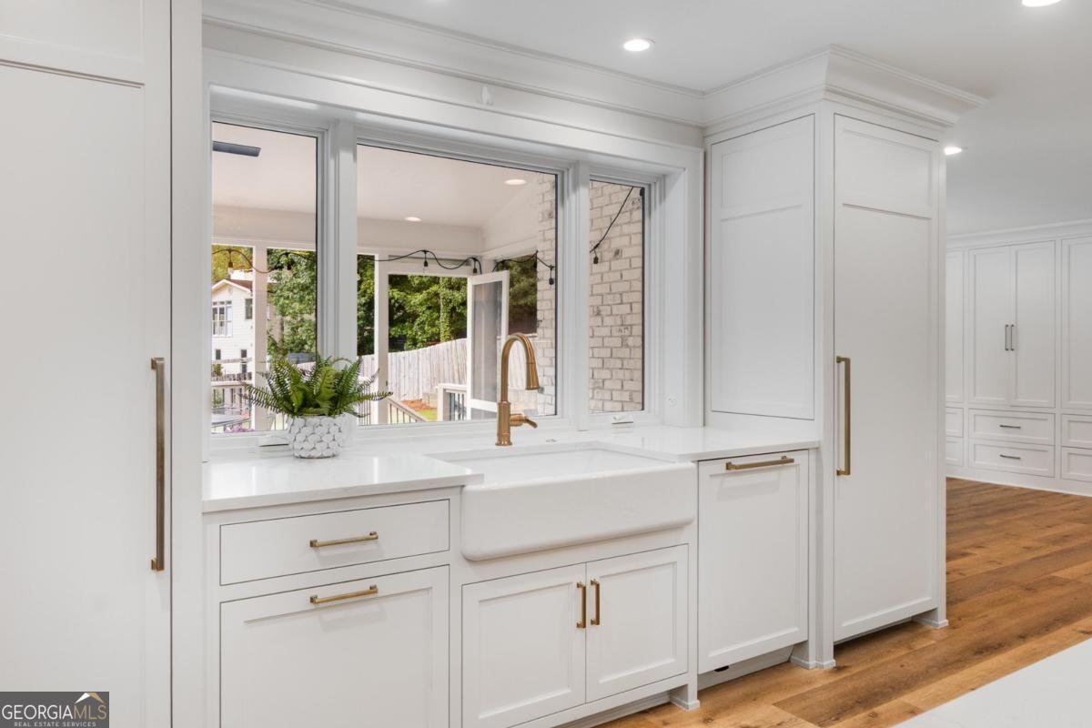 1655 Redbourne Drive Sandy Springs - 10