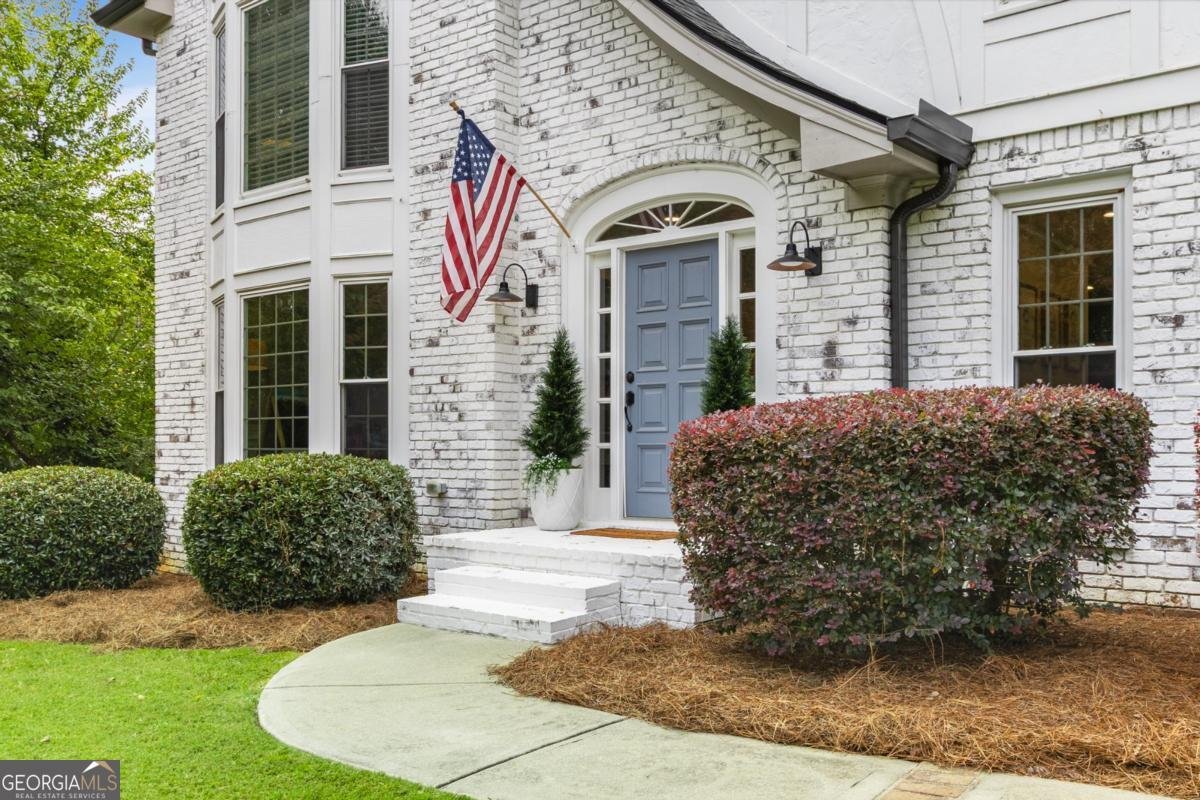 1655 Redbourne Drive Sandy Springs - 2