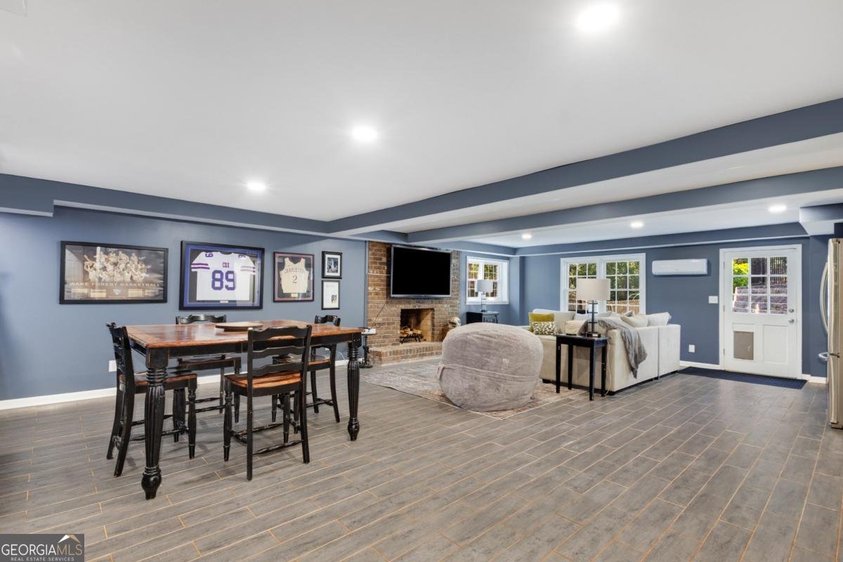 1655 Redbourne Drive Sandy Springs - 33