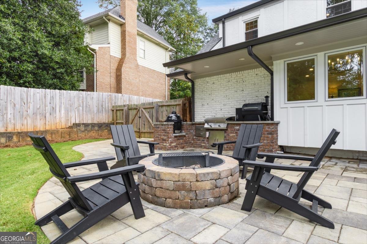 1655 Redbourne Drive Sandy Springs - 4