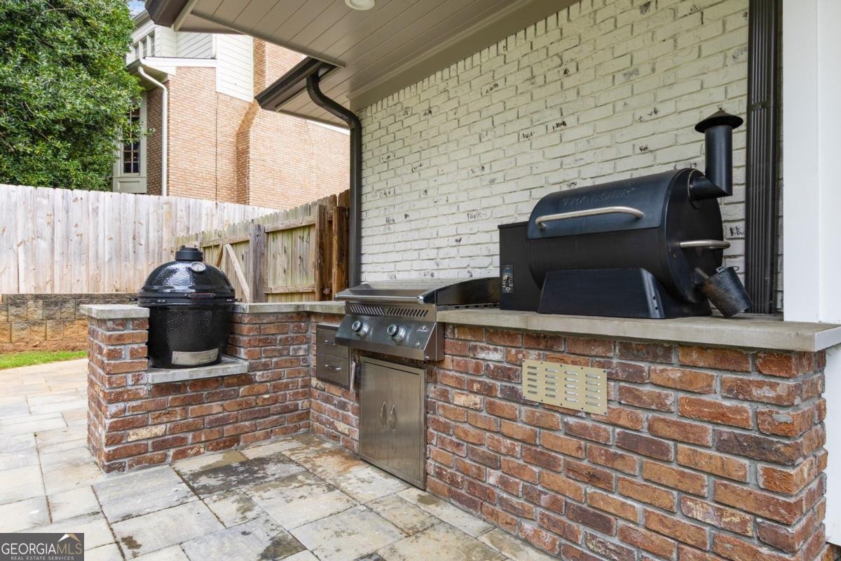 1655 Redbourne Drive Sandy Springs - 40