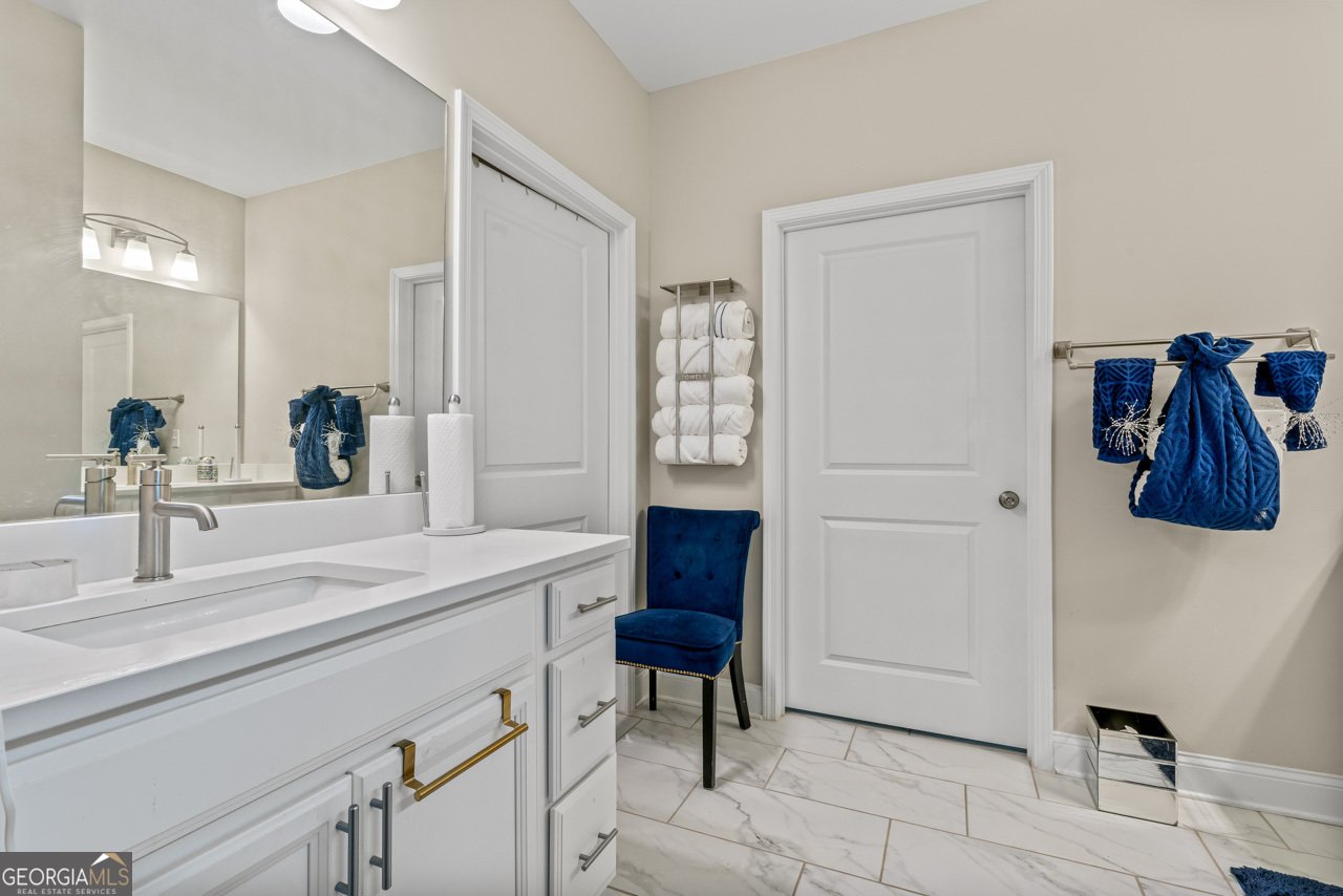 105 Hollis Street Fayetteville - 25