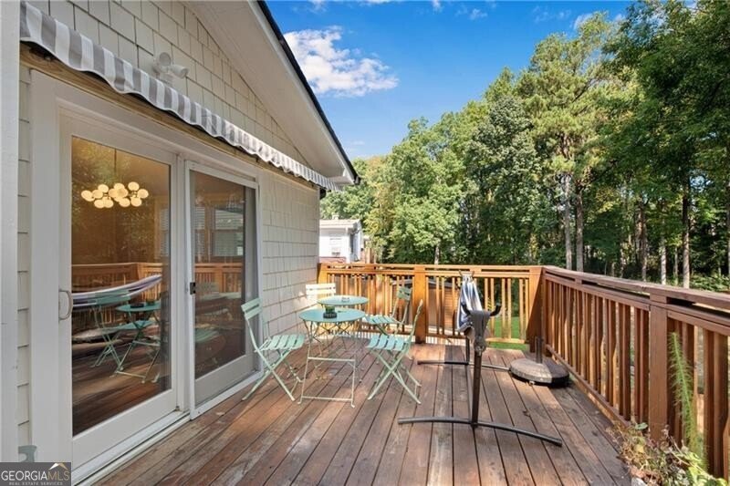 2735 Skyland Drive Atlanta - 9
