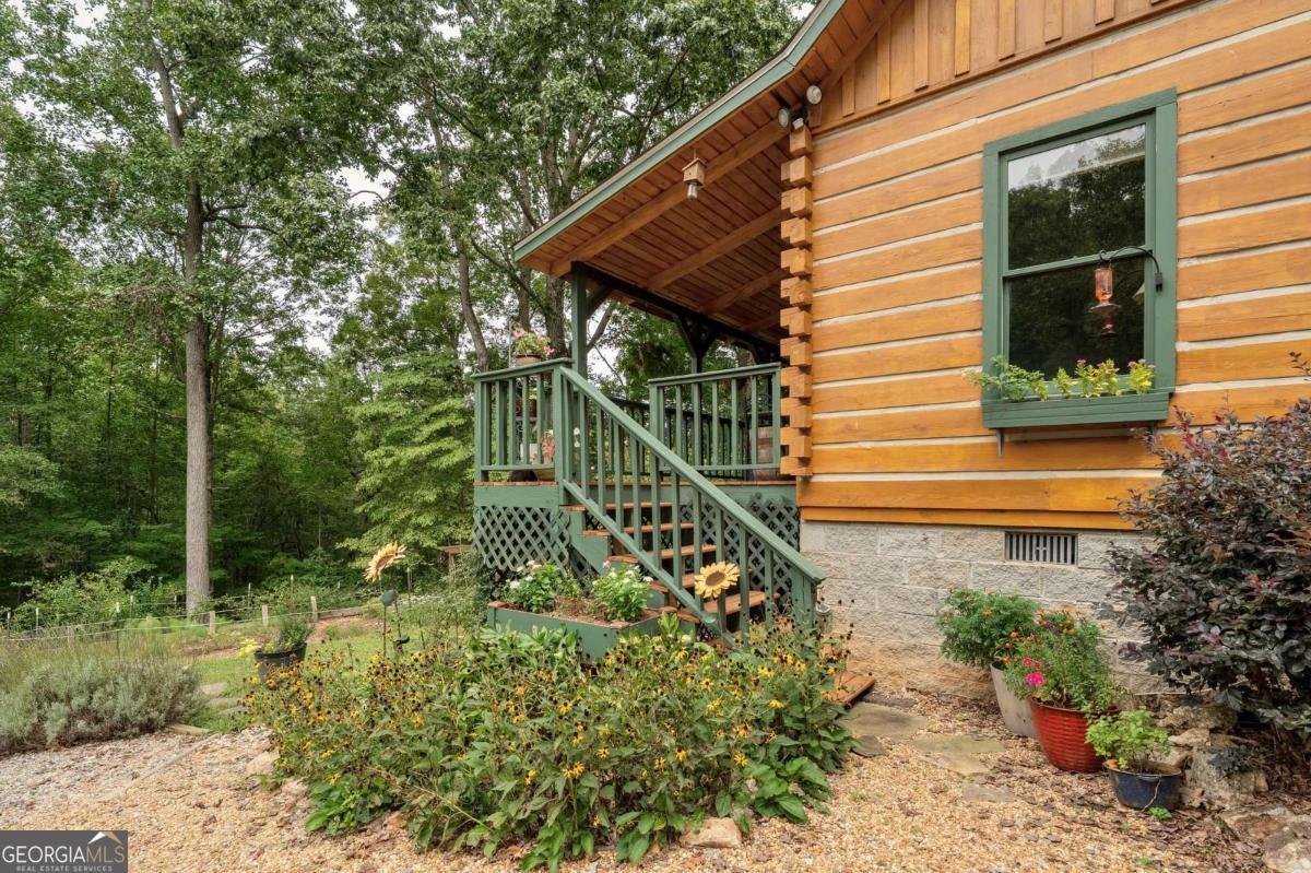 237 Nugget Ridge Road Dawsonville - 37