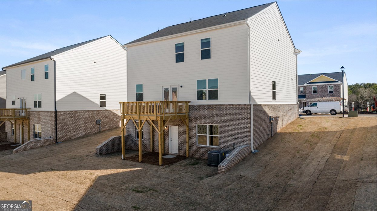 588 WHITMAN Lane Stockbridge - 37