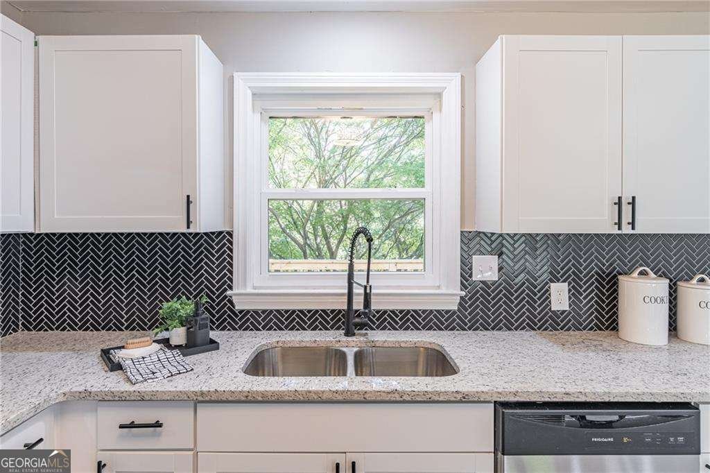 1523 Delia Drive Decatur - 11