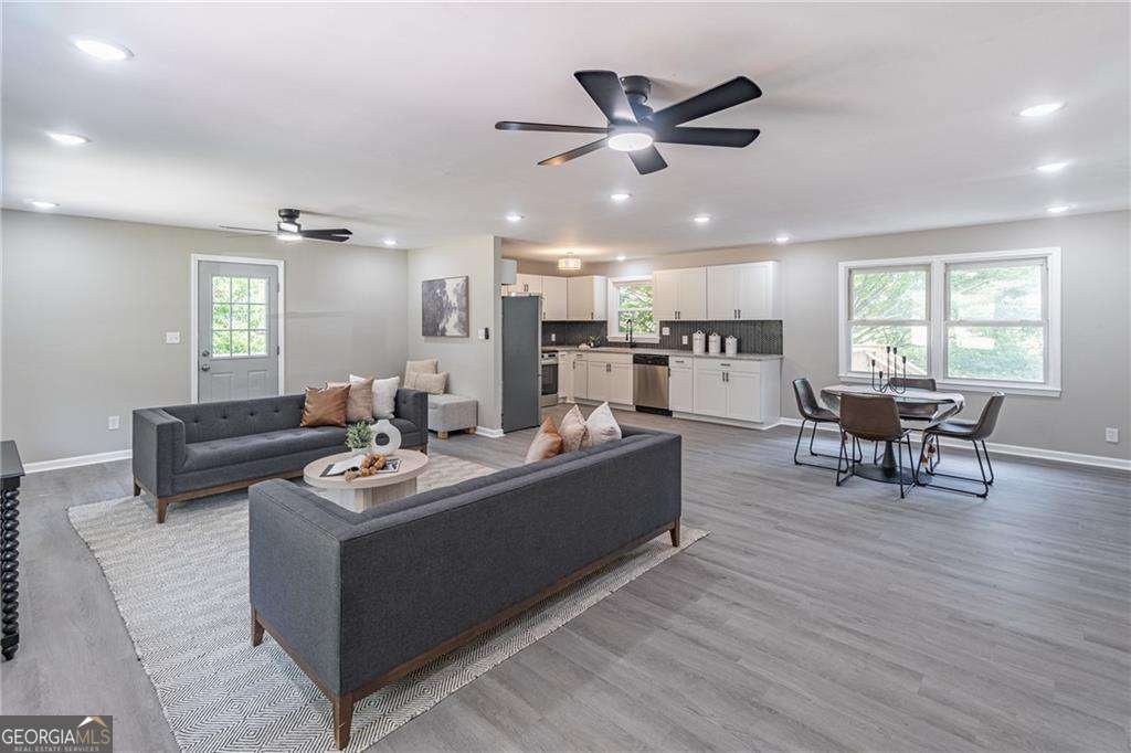 1523 Delia Drive Decatur - 4
