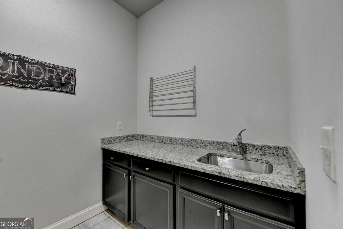 8775 Port View Drive Gainesville - 19