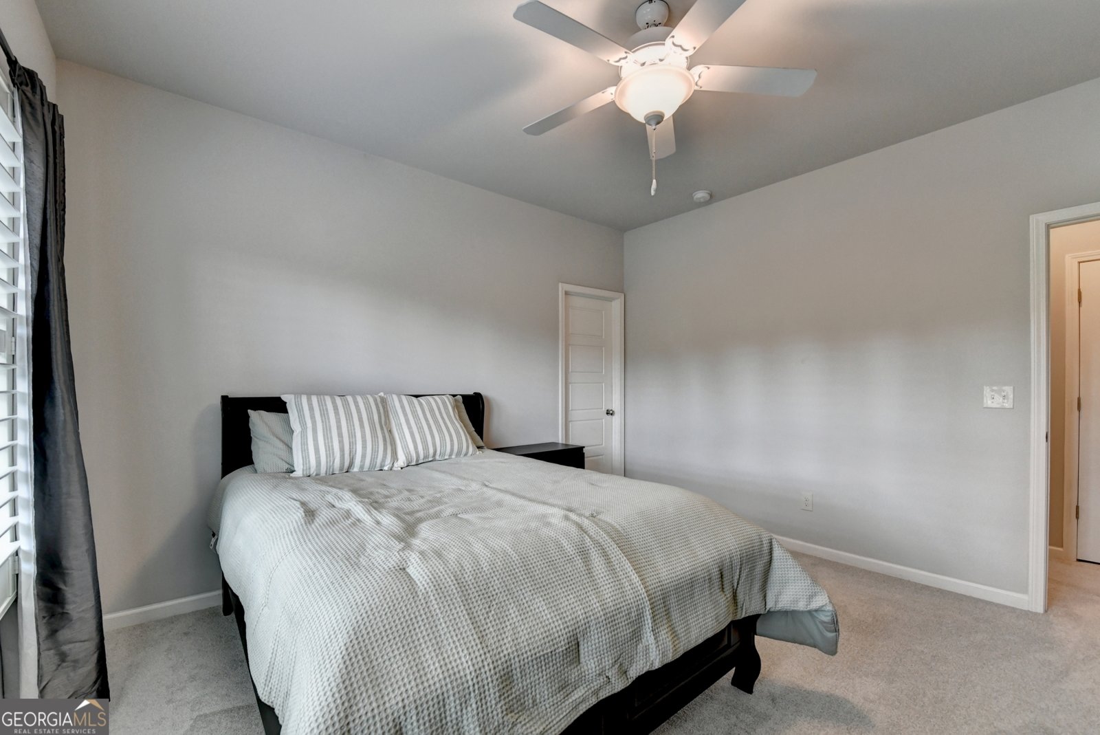 8775 Port View Drive Gainesville - 37