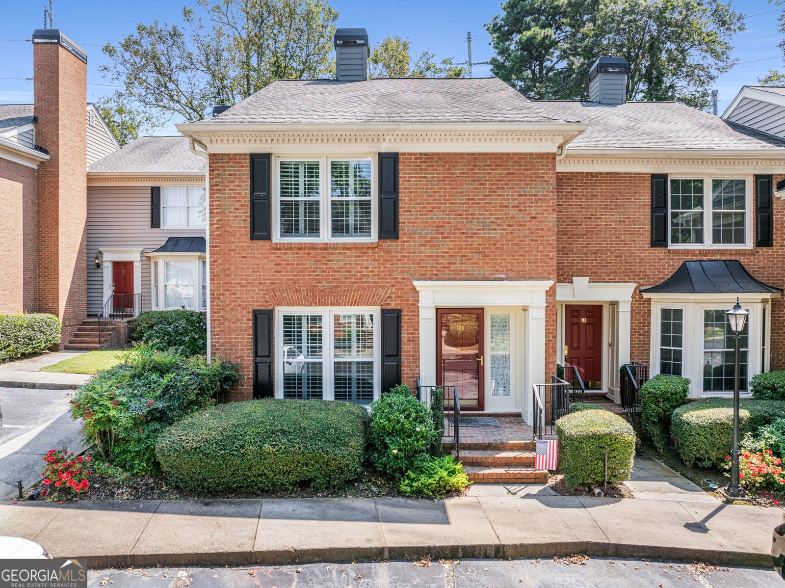 109 Mount Vernon Circle Sandy Springs - 1