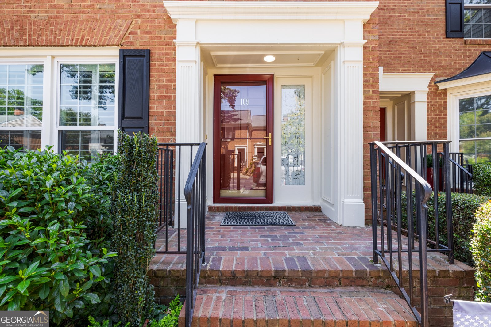 109 Mount Vernon Circle Sandy Springs - 2