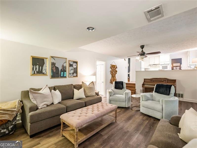 1500 LUCELLE Stone Mountain - 52