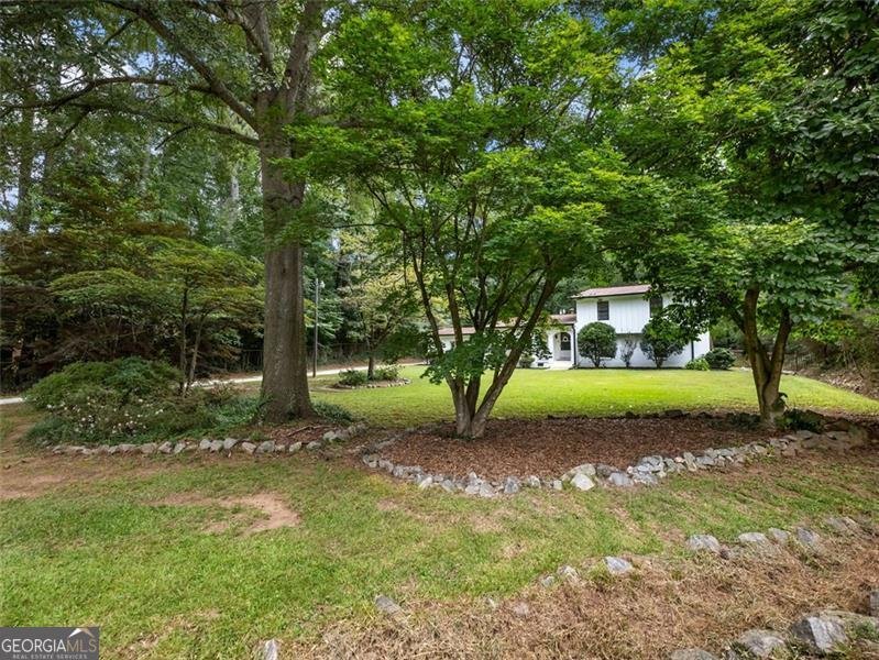 1500 LUCELLE Stone Mountain - 72