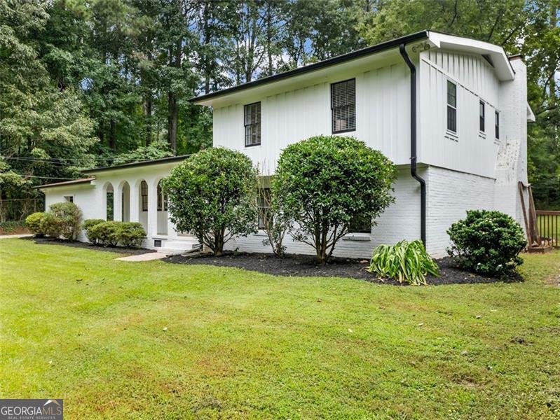 1500 LUCELLE Stone Mountain - 73